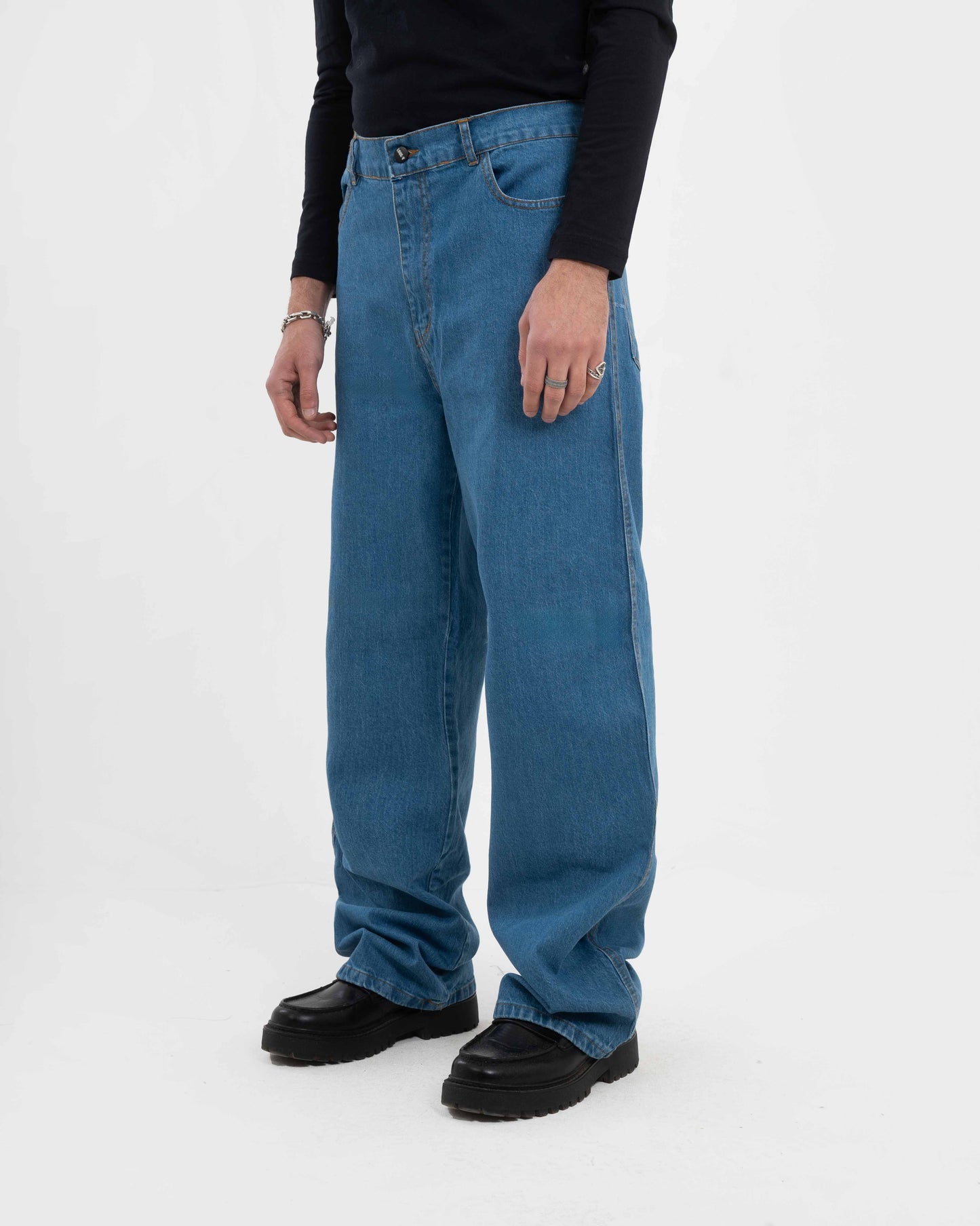 LOOSE FIT DENIM 7