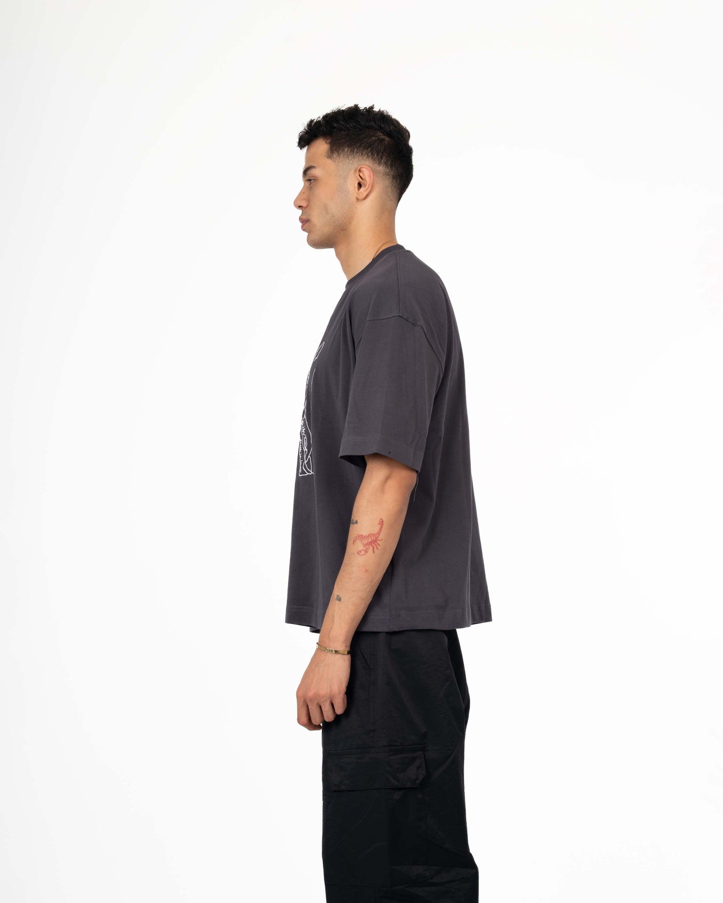T-SHIRT LOUK-V SOCIETY