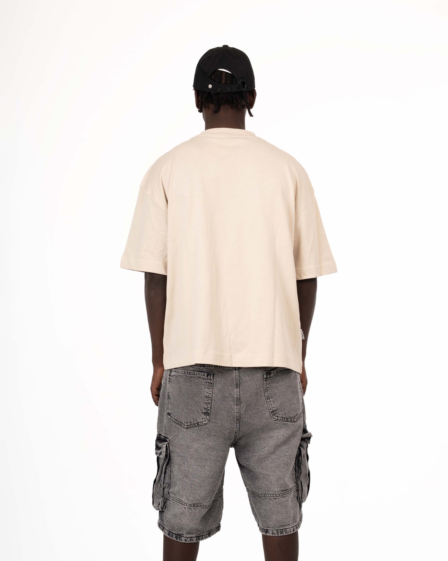 T-SHIRT LOUK-V STUDIO
