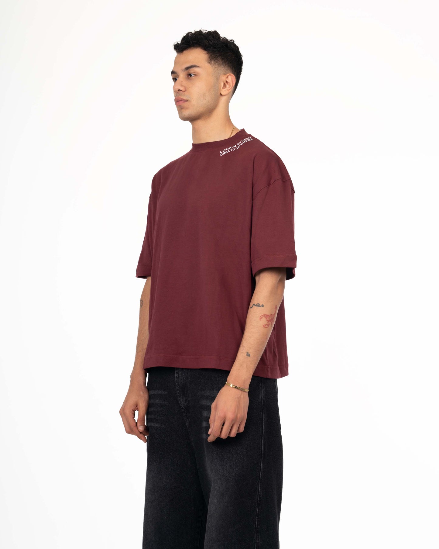 T-SHIRT LOUK-V STUDIO